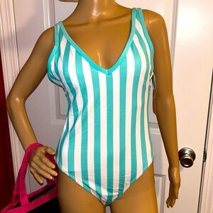 NWT Kona Sol Women’s Swimsuit Teal & White